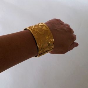 Coach signature C bangle